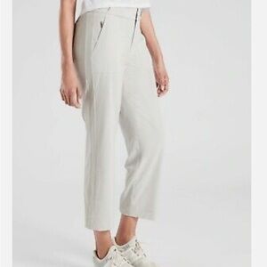 Athleta Women’s Tribeca Utility Crop Athletic Casual Birch Grey Pants